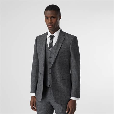 three peice burberry suit|Burberry 3.